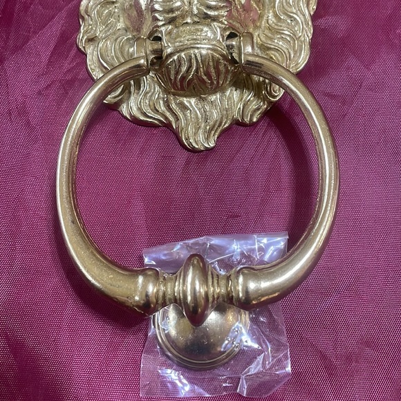 Brass Lion Doorknocker - Picture 4 of 5